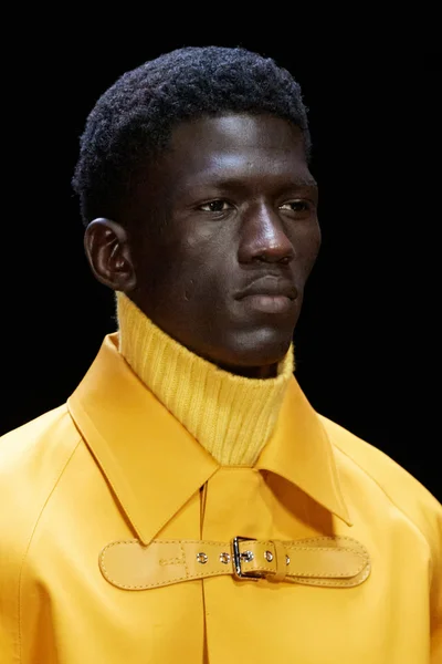 Look 61
